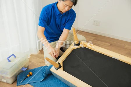 家具の組み立てのイメージ